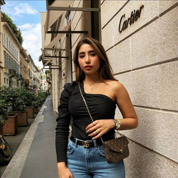 Zara Asymmetric Top Black One Shoulder S or M medium NWT BLOGGER'S Favorite - Picture 6 of 7